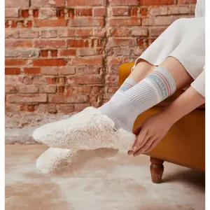 Weiche Pelzhausschuhe für Frauen Victoria Norte image-4