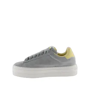 Kontrastierende Wildleder-Sneaker Victoria Barcelona image-2