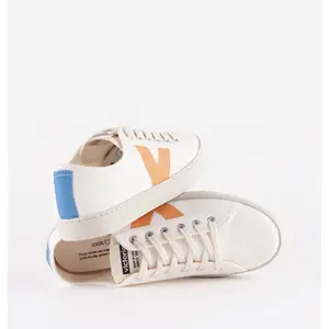 Kontrastfärgade sneakers i ekologisk canvas Victoria Berlin image-4