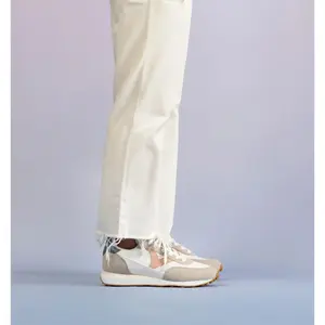 Women's Trainers Victoria Astro image-1