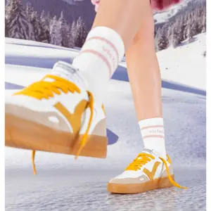 Leather and suede Trainers Victoria Seul image-5