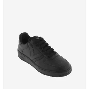 Formadoras de mulheres Victoria tribu moda image-1