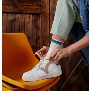 Trenerzy damscy z kontrastowym efektem skóry Victoria Madrid image-4