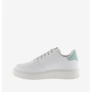 Trenerzy damscy Victoria Madrid image-2