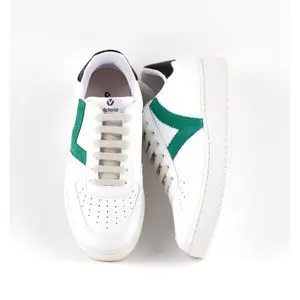 Women's sneaker Victoria Madrid Efecto image-2