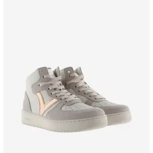 Baskets en cuir et logo métallique femme Victoria Madrid image-2