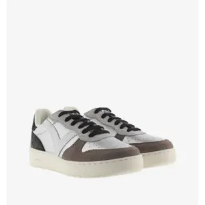 Baskets en daim et métal femme Victoria Madrid image-2