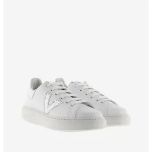 Sapatilhas e de efeitos metálicos para mulheres Victoria Milan image-4