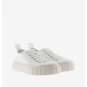 Formadoras de mulheres Victoria abril biologique image-2