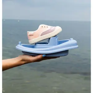 Embroidered canvas sneakers with elastic band for girls Victoria 1915 image-4