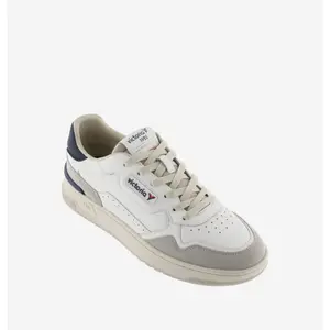 Trainers Victoria image-1