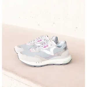 Women's Trainers Victoria Wing Evo image-3