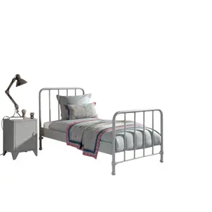 Bett mit passendem Nachttisch für Kinder Vipack Bronxx image-0
