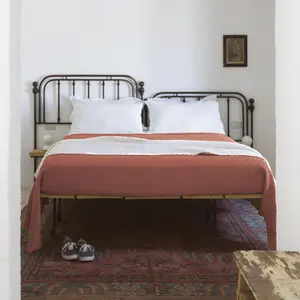 Υφασμάτινη κουβέρτα από βαμβάκι με stonewashed φινίρισμα Vivaraise Tana image-1