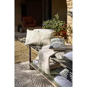 Ραμμένο μαξιλάρι Vivaraise Flora image-3