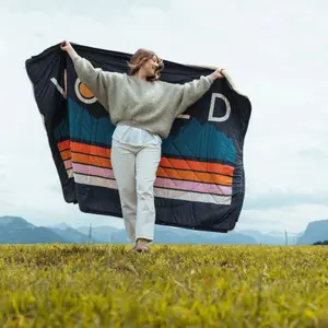 4-in-1 Blanket Voited CloudTouch image-2