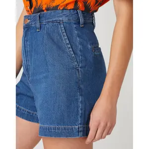 Women's shorts Wrangler in Lake Side image-4