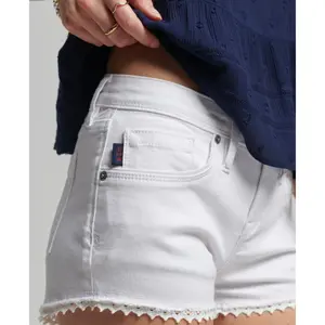 Mini short dentelle femme Superdry image-0