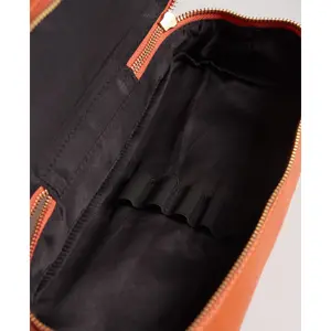 Women's makeup bag Superdry image-3