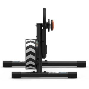 Home Trainers avec Cog n Click Wahoo Kickr Core 2 image-3