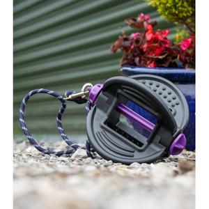 Salt lick toy for horses Bizzy Horse image-2