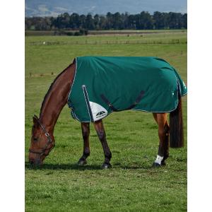1029007001-outdoor-decke-fur-pferde-weatherbeeta-comfitec-plus-dynamic-220g-forest-green-navy