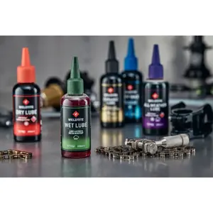 Bicycle lubricant for wet conditions Weldtite TF2 extreme wet image-1