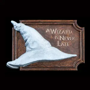 Magnet Weta Workshop A Wizard Is Never Late image-0