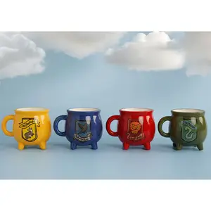 Taza con motivos en relieve Widdop & Co Harry Potter Gryffindor cauldron image-5