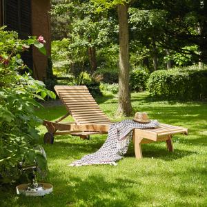 Chaise longue de madera de teca Wilsa Garden Beach image-1