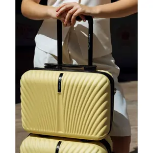 Suitcase Wings Swan image-1