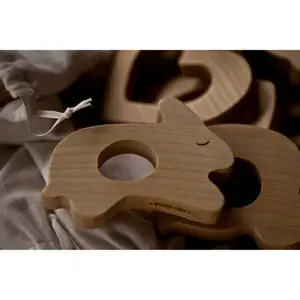 Holzbeißring kleiner Enten Wooden Story image-3