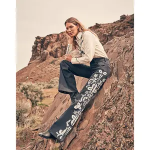 Ausgestellte Hose Damen Wrangler 70s Flare