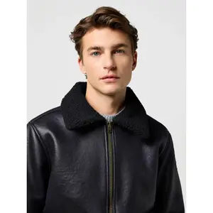 Chaqueta Wrangler Shearling image-3