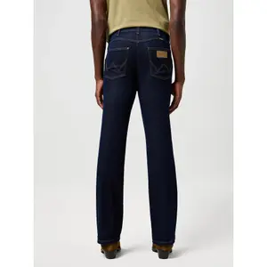 Jeans de corte bota Wrangler Wrancher image-1