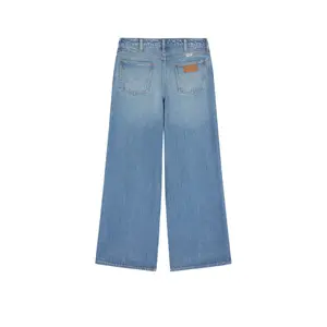 Vaqueros de pierna ancha para mujer Wrangler World image-1