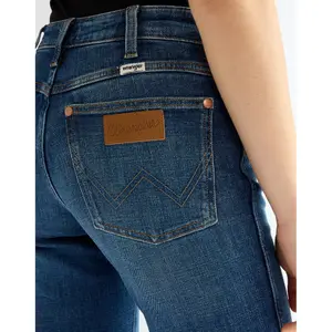 Dámské bootcut džíny Wrangler Abyss image-2
