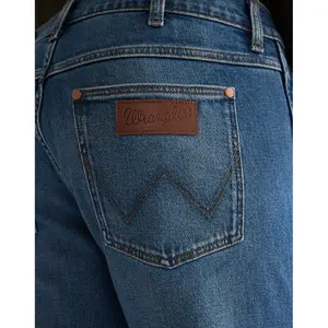 Gerade Jeans Wrangler Greensboro Windstorm image-4