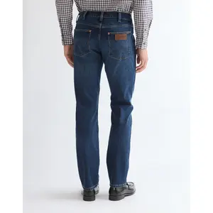 Gerade Jeans Wrangler Greensboro Frozen Night image-2