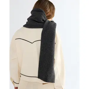Wool Scarf Wrangler image-2