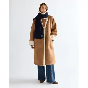 Wool Scarf Wrangler image-3