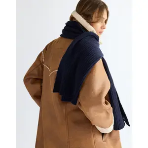 Wool Scarf Wrangler image-5