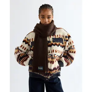 Wool Scarf Wrangler image-1