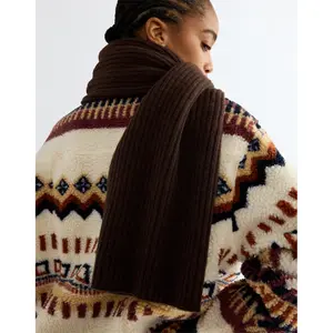 Wool Scarf Wrangler image-2