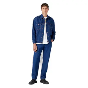 T-Shirt Wrangler worn image-2