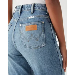 Jeans femme Wrangler Mom Straight image-3