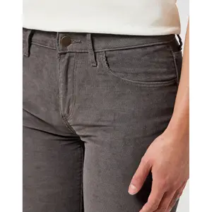 Vaqueros de mujer Wrangler Bootcut Magnet image-3