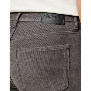Vaqueros de mujer Wrangler Bootcut Magnet image-4