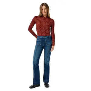 T-shirt dolcevita da donna Wrangler Retro Crosstitch image-1