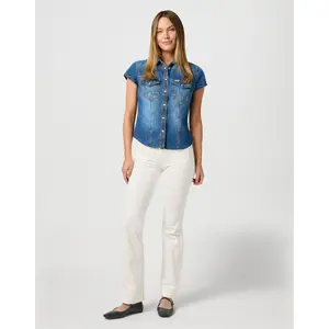 Vaqueros de mujer Wrangler Flare image-1